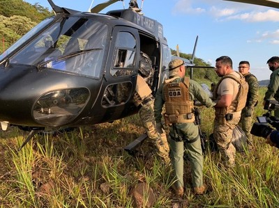 TIROTEO en el río PARANA entre policías brasileños y traficantes PARAGUAYOS