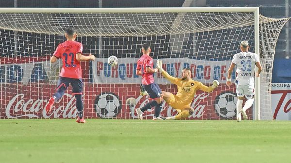 Nacional frenó a Cerro