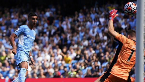 Manchester City golea y funde más al Arsenal