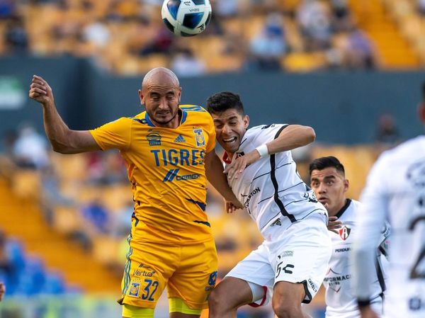Carlos González se retiró lesionado en México - Fútbol - ABC Color