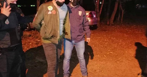 La Nación / Detienen a sospechoso de asesinar a policías