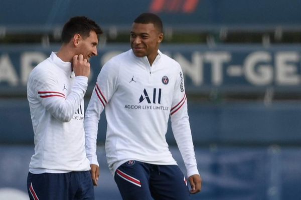 Messi y Mbappé, convocados por el PSG para el partido ante el Reims - Fútbol Internacional - ABC Color
