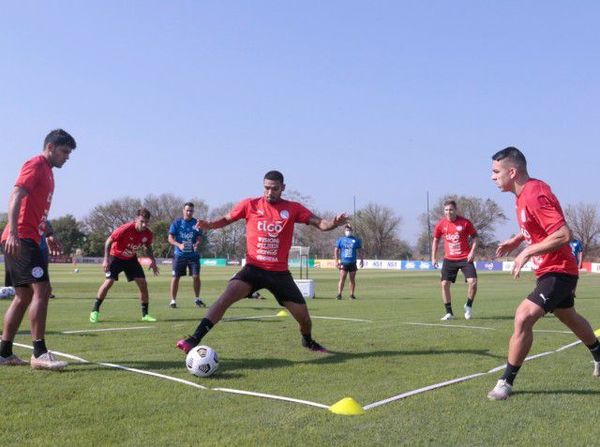 Segundo día de actividades - Fútbol - ABC Color