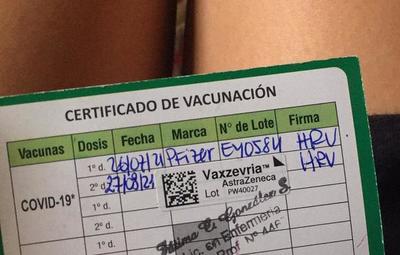 "Sin mi consentimiento me aplicaron otra vacuna", denuncia joven