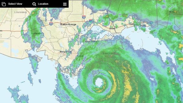 El huracán Ida toca tierra en EEUU con vientos de 240 km/h