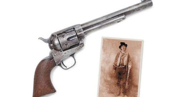 La Nación / Vendida en US$ 6 millones el arma que mató a Billy the Kid