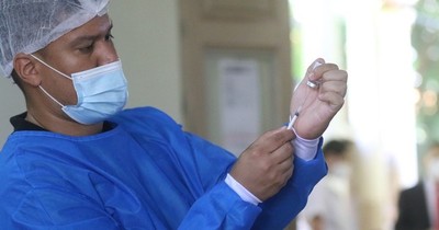 La Nación / Desde mañana vuelven a aplicar segunda dosis anti-COVID para rezagados