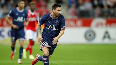 Kylian Mbappé marca doblete en debut de Messi con el PSG