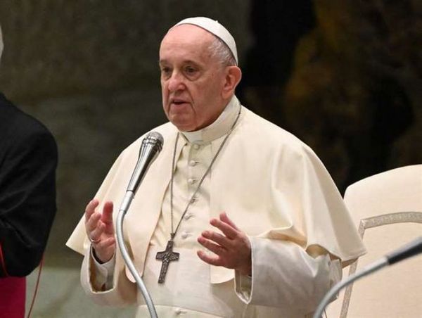 El papa insta a seguir ayudando a quienes lo necesitan en Afganistán