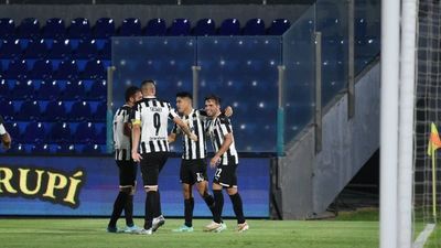 Libertad aplasta a Luqueño y logra su primer triunfo