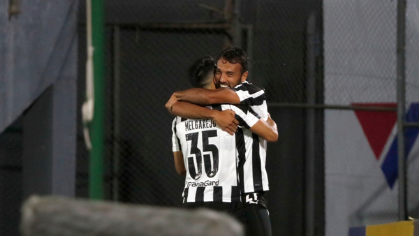 Libertad apunta una goleada en su cita ante Luqueño