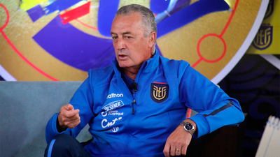 Ecuador cita a 29 futbolistas para sus próximos compromisos