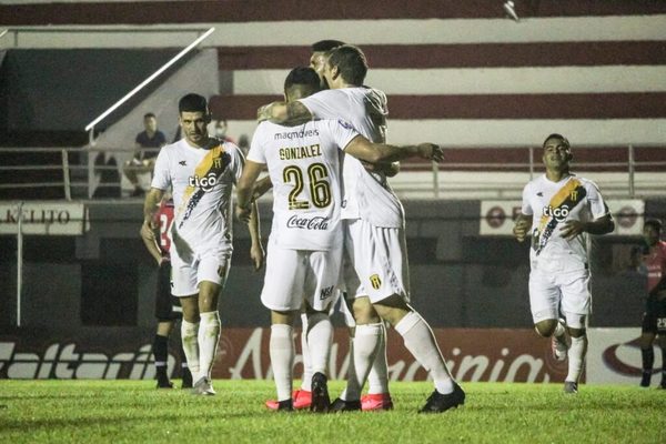 Guaraní golea y se aleja | OnLivePy