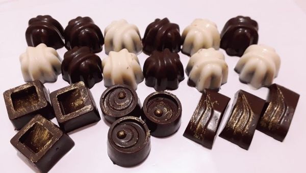 Mundo emprendimientos: la fábrica de chocolates con ingredientes paraguayos que produce 10.000 unidades por mes