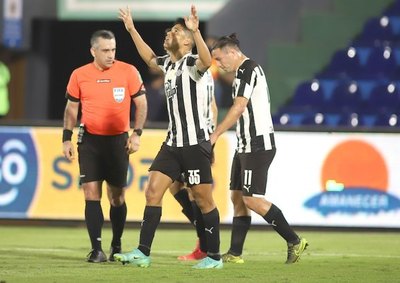 Crónica / Despertó el Guma y le goleó vaipaite al Kure