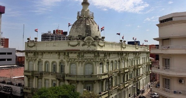La Nación / Ajustan detalles del PGN del 2022 para entregar al Congreso