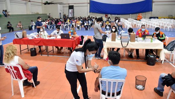 Reportaron efectos adversos un 0,06% de vacunados con anti-Covid