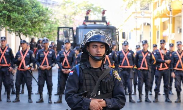 Golpeada institución policial celebra hoy a su santa patrona