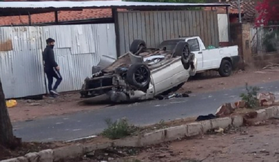 Menor fallece tras vuelco de vehículo en Villa Elisa - Noticiero Paraguay