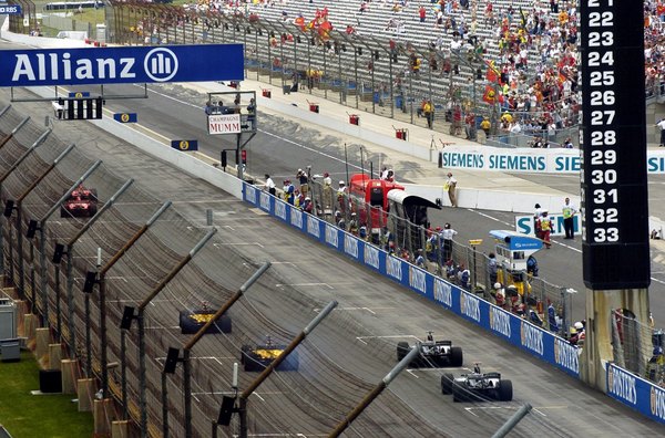 Bélgica, lluvia y una serie de hechos bochornosos: ¿Supera al ridículo de Indianápolis 2005?