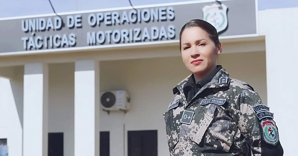 Paola Morínigo, un agente policial fuera de serie