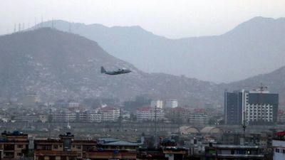 Investigan si civiles murieron por ataque de dron de EEUU en Kabul