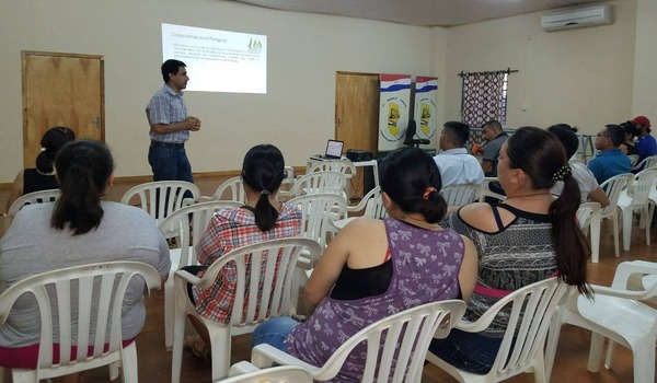 Cooperativa Filadelfia organiza feria de emprendedores