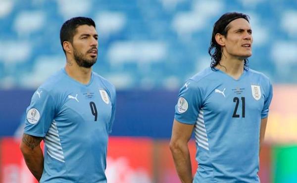 Uruguay, sin Suárez ni Cavani para la triple fecha de septiembre