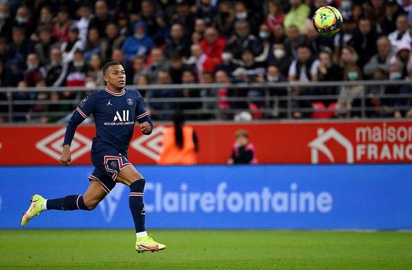 Francia ve a Mbappé al menos un año más en París - Fútbol Internacional - ABC Color