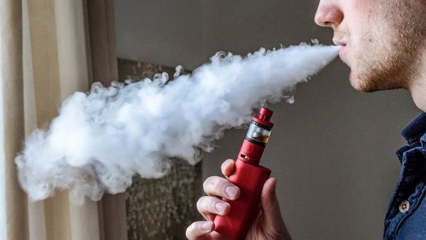 ¡Atenti los "bro"! El vape es altamente tóxico para los pulmones, advierten