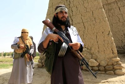 Tras la partida de EEUU, los talibanes proclamaron la “plena independencia” de Afganistán | Ñanduti