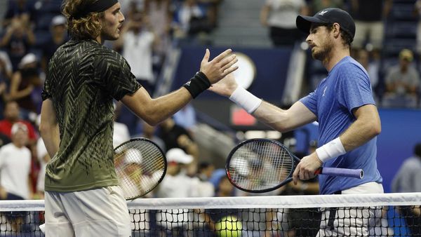 Stefanos Tsitsipas debuta en el Abierto de Estados Unidos con triunfo épico