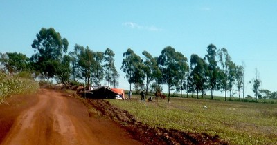 La Nación / Invasiones son cada vez más violentas, sostienen