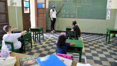 Escasa presencialidad y los mismos dramas se vieron en regreso a  aulas