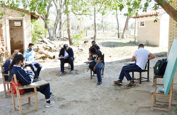 En un año y medio, Gobierno no fue capaz de acondicionar las escuelas - Nacionales - ABC Color