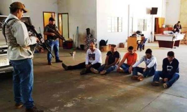 NARCOTRAFICANTES y CONTRABANDISTAS con PROTECCIÓN POLICIAL, MILITAR, y FISCAL