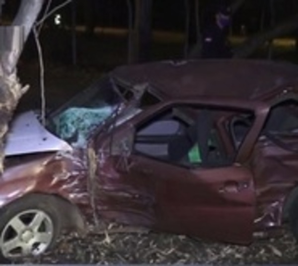 Nuevo accidente durante presunta carrera clandestina - Paraguay.com
