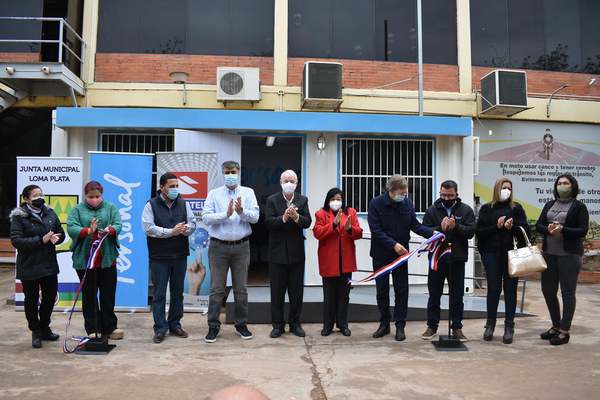 Mediante telecentro buscan reducir brecha digital en Loma Plata