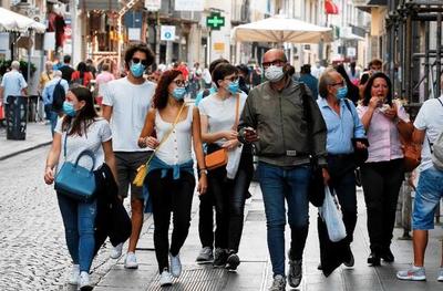 Preparan el uso obligatorio del "pase verde" para trenes y aviones de larga distancia | .::Agencia IP::.