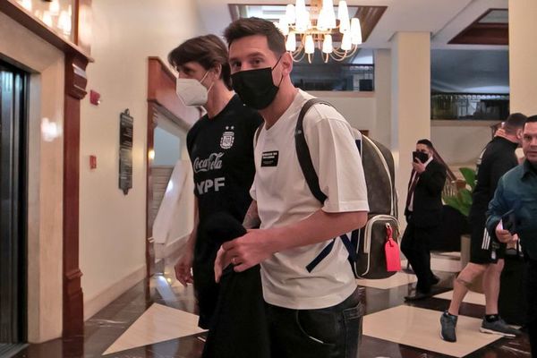 Messi llega a Caracas para enfrentar a Venezuela - Fútbol Internacional - ABC Color