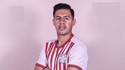 Joven le exige a Blas que se haga cargo de su bebé