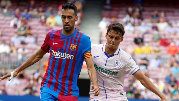 Barcelona hizo oficial la rebaja salarial de Busquets y Alba