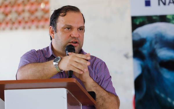 Ministro Varela desmiente acusaciones del Dr. Luis Villar - Noticiero Paraguay