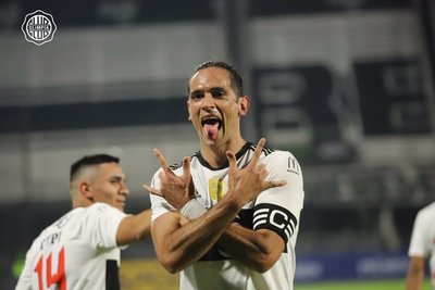¡Sorpresivo! Roque Santa Cruz, a un paso de dejar Olimpia y firmar por Libertad - Megacadena — Últimas Noticias de Paraguay