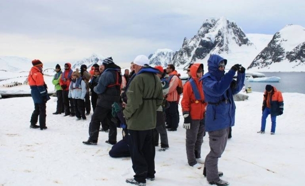 Diario HOY | Chile abrirá la Antártida para turistas extranjeros a partir de octubre