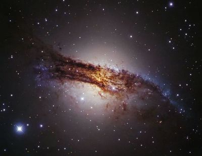 La galaxia Centaurus A, fotografiada con gran detalle desde Chile - Ciencia - ABC Color
