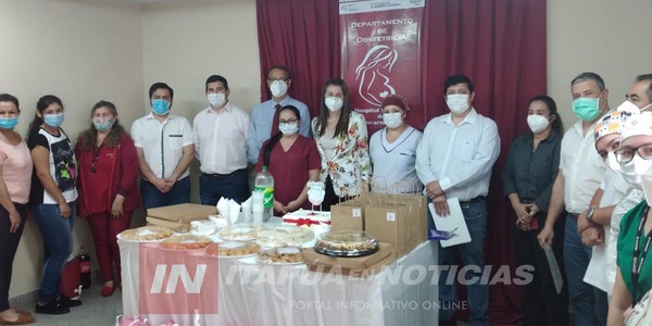 ACTO POR EL DÍA DEL OBSTETRA EN EL HOSPITAL DE ENCARNACIÓN.