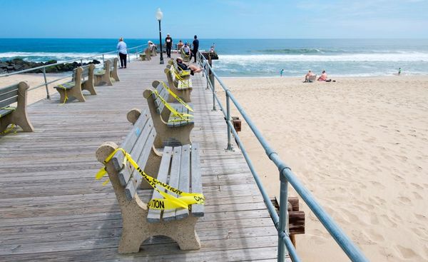 Salvavidas murió impactado por rayo en una playa de EEUU