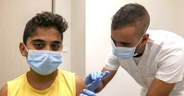 La Nación / Israel alcanza récord de contaminaciones diarias por covid-19