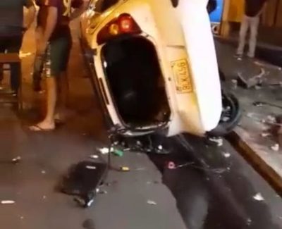Violento accidente en microcentro de CDE, cuatro vehículos resultaron con daños